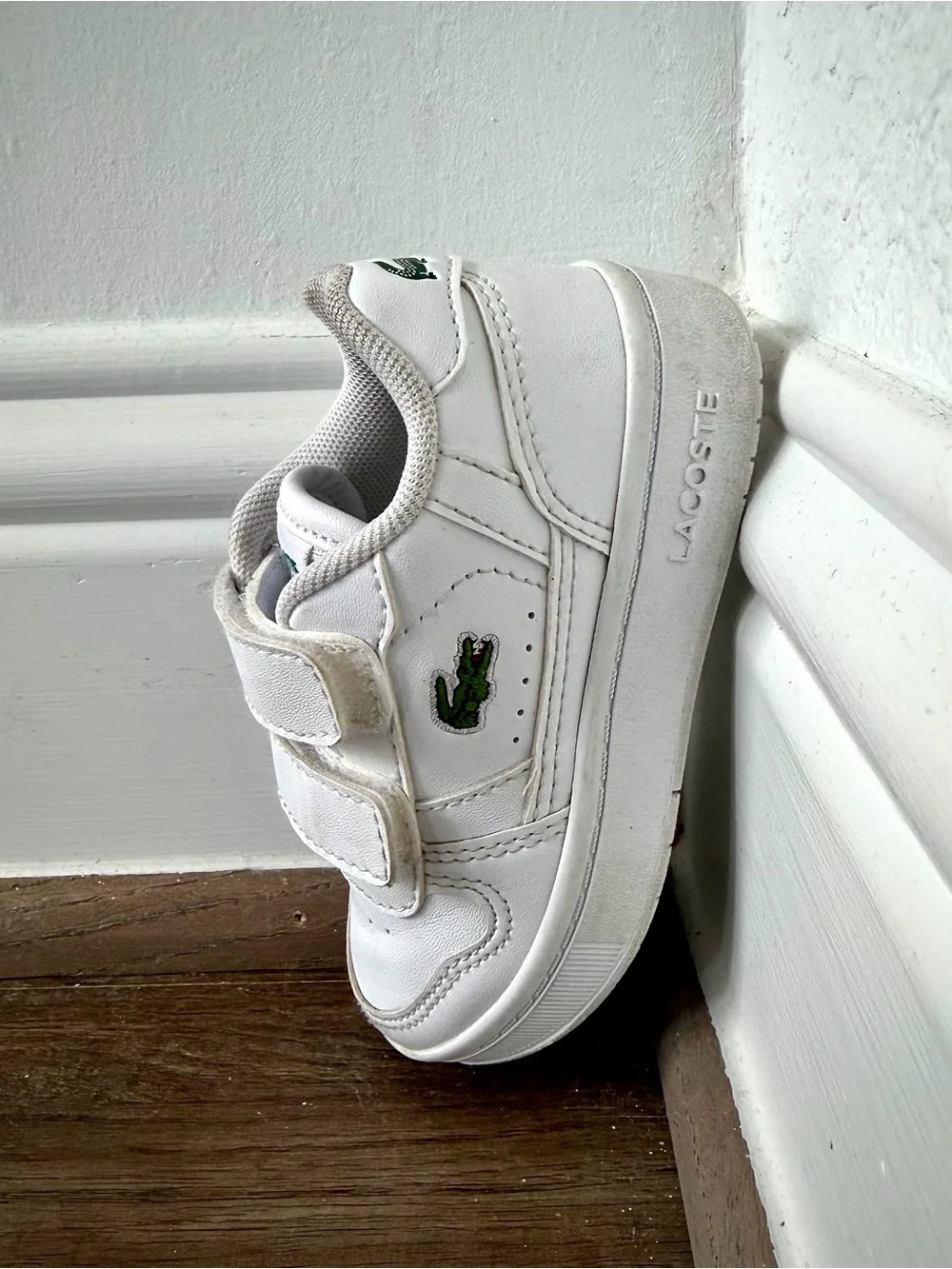Lacoste authentic clip